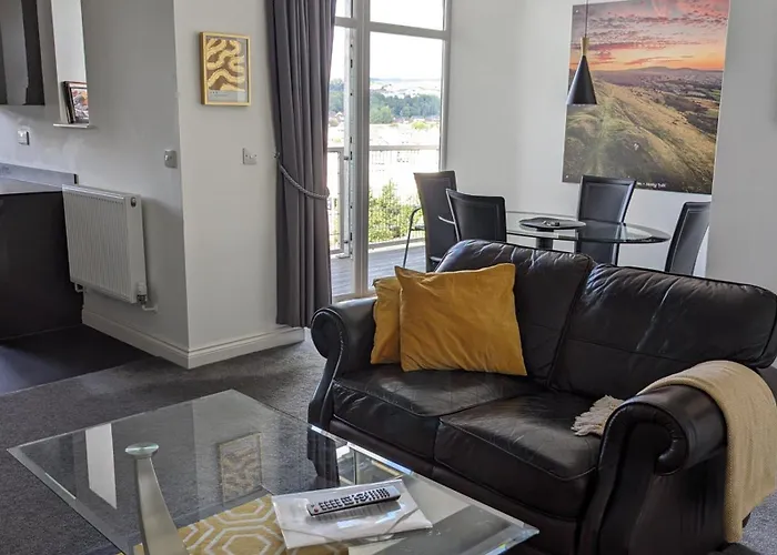 Immaculate 1-Bed Apartment In Merthyr Tydfil