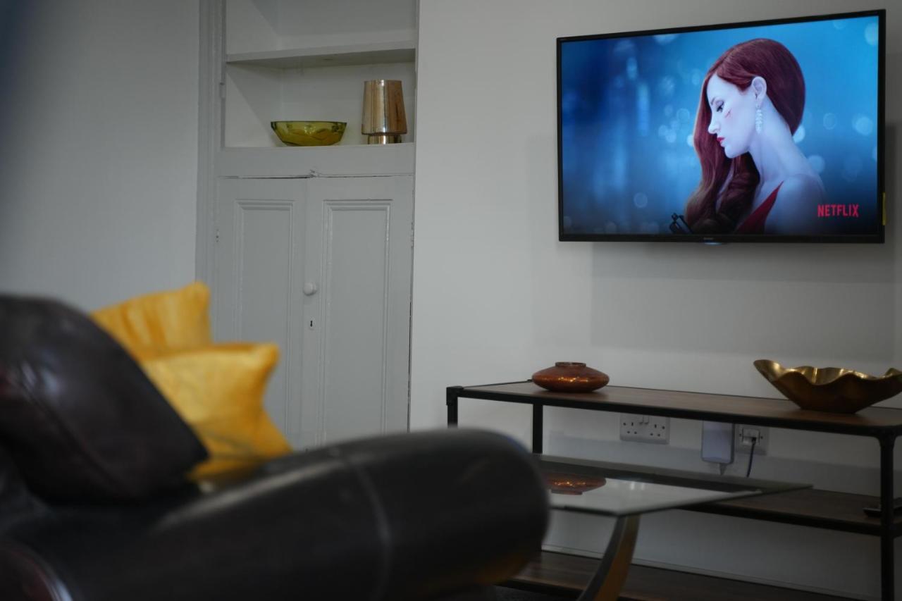 Immaculate 1-bed In Apartment