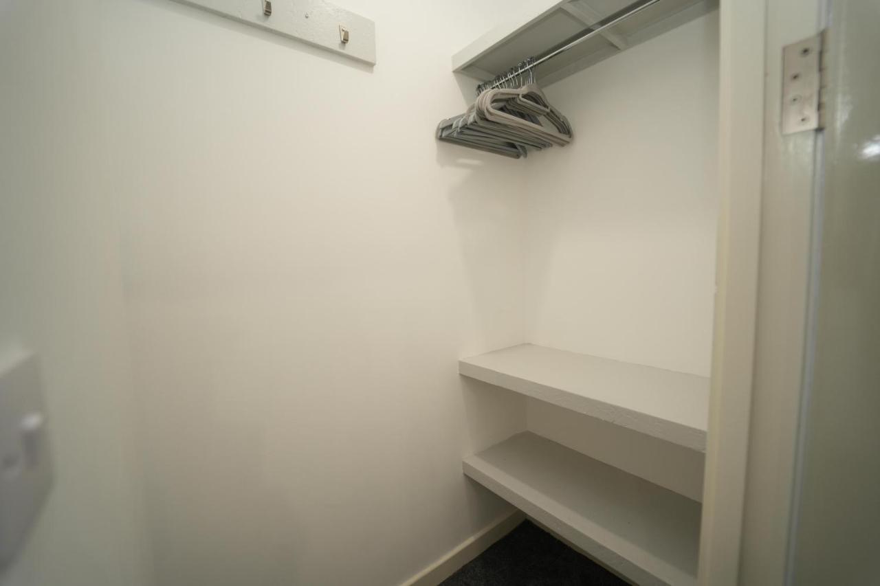 Immaculate 1-bed In * Merthyr Tydfil