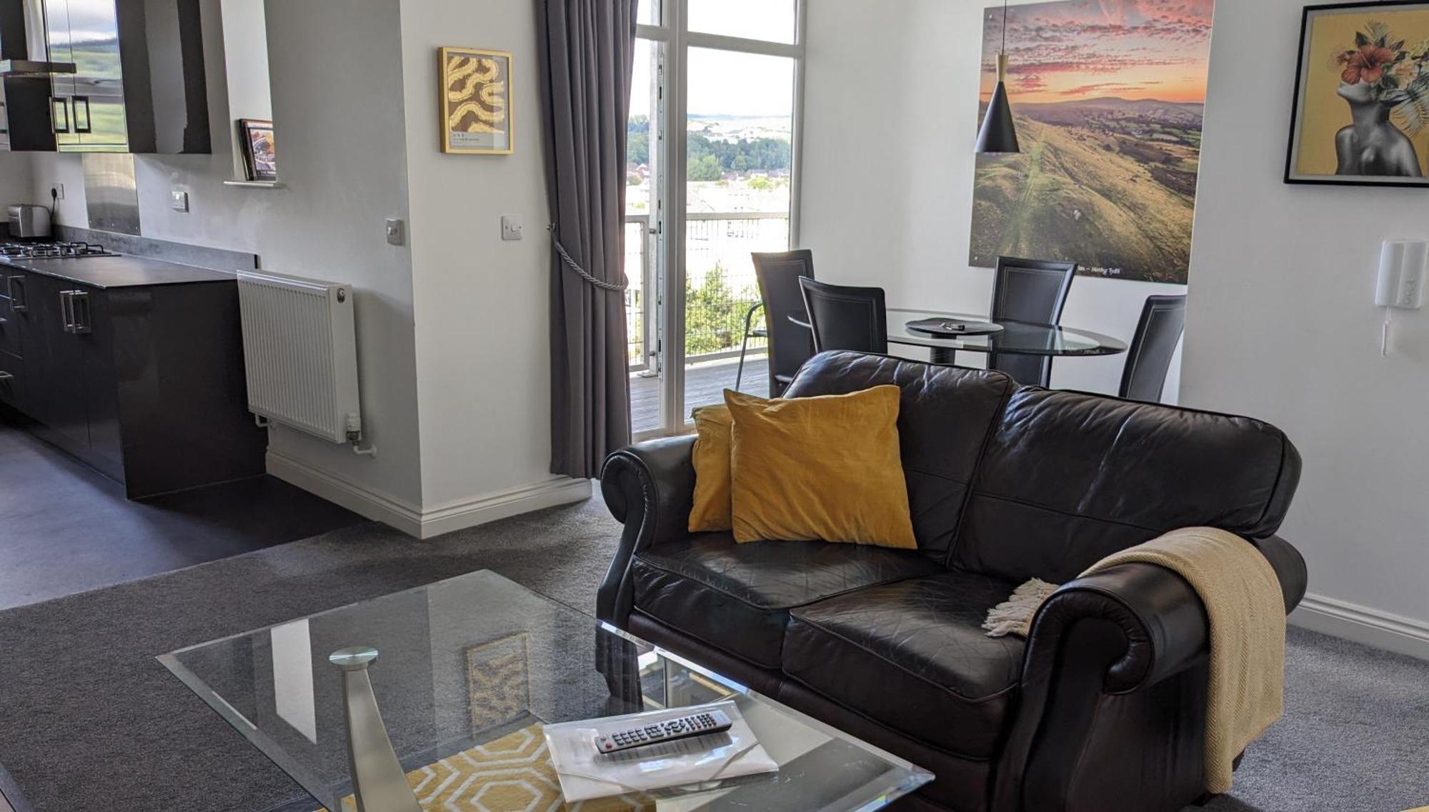 Immaculate 1-bed In Apartment Merthyr Tydfil