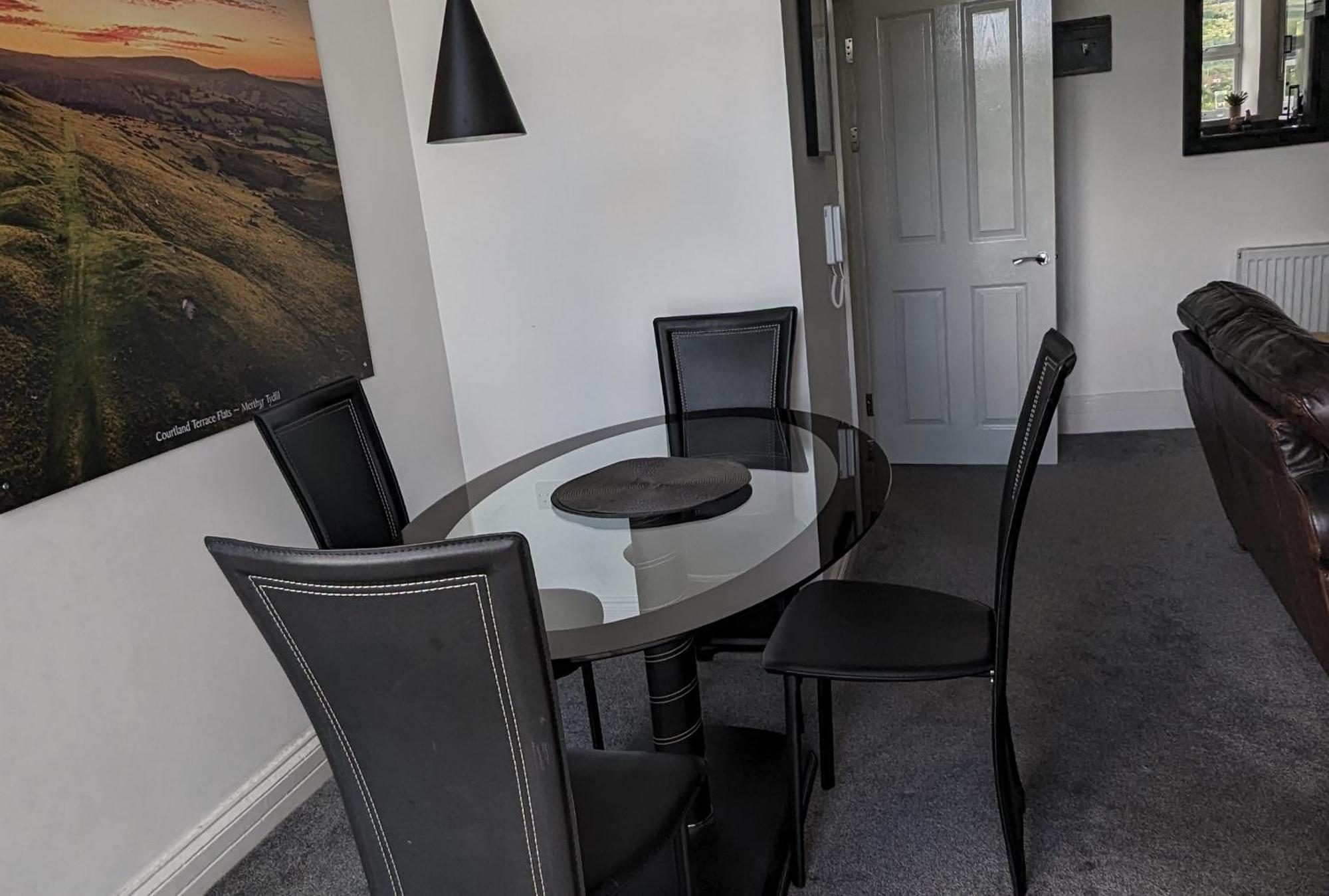 Immaculate 1-bed In Merthyr Tydfil